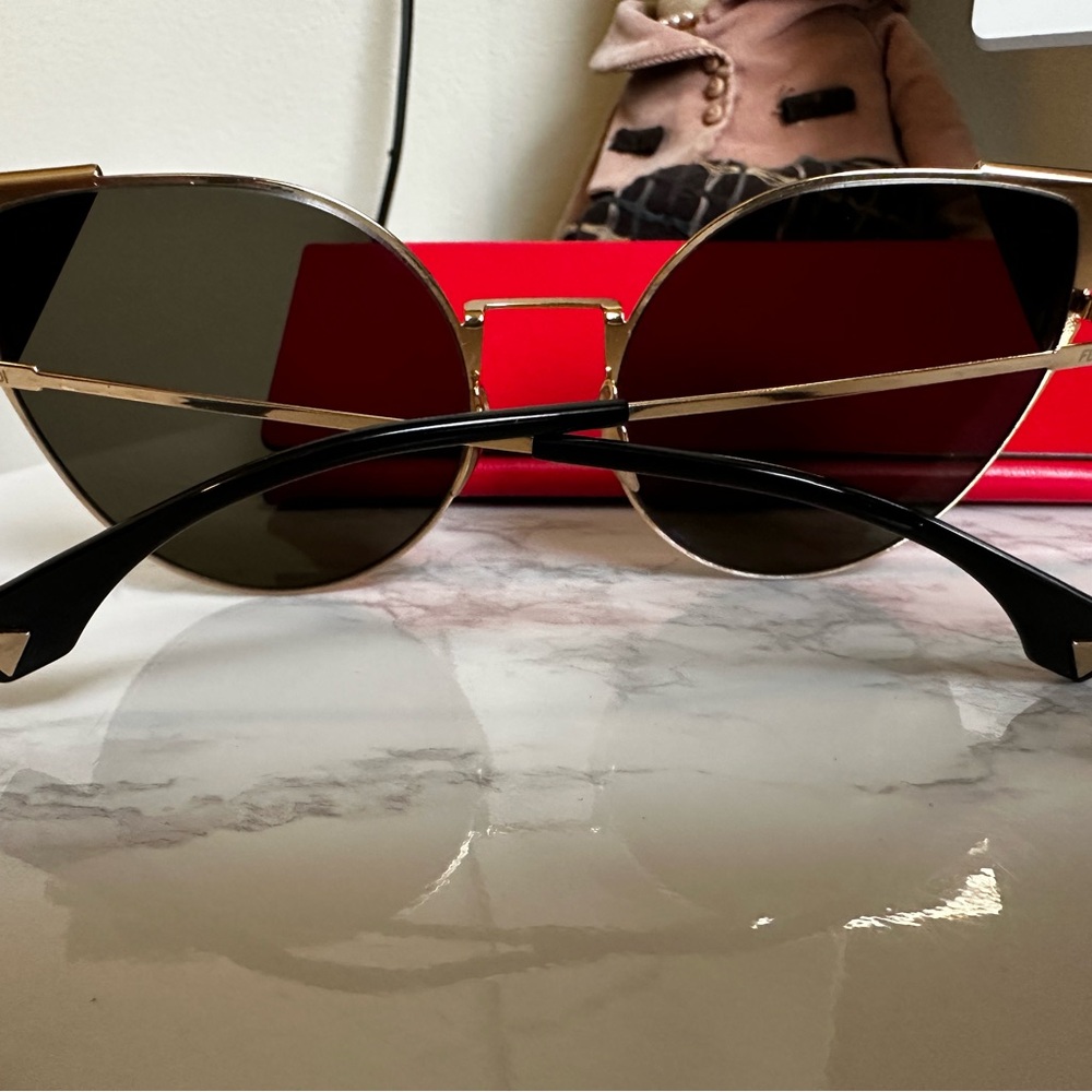 Black and Gold Women's Sunglasses - Picture 5 of 10